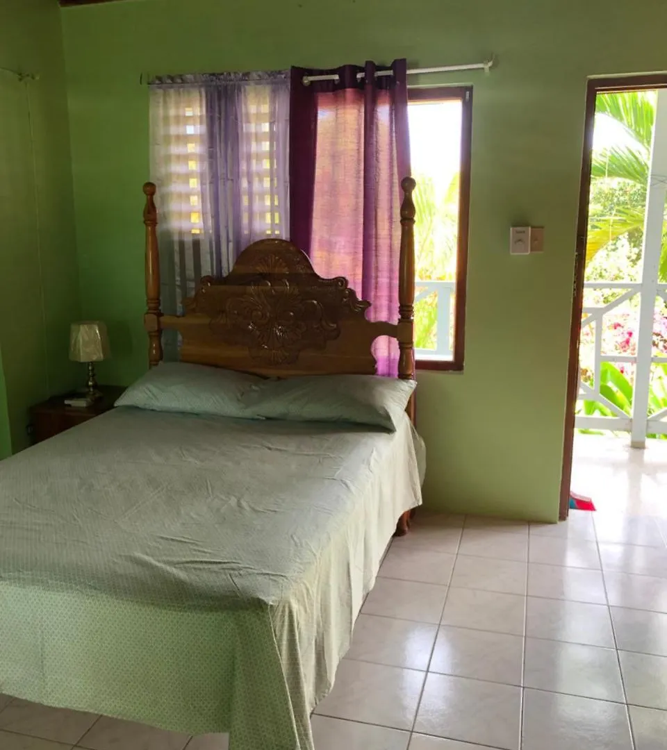 Seascape Apartments Negril