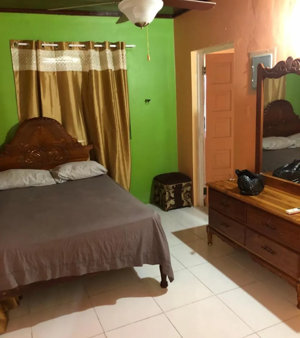 Seascape Apartments Negril Jamaica